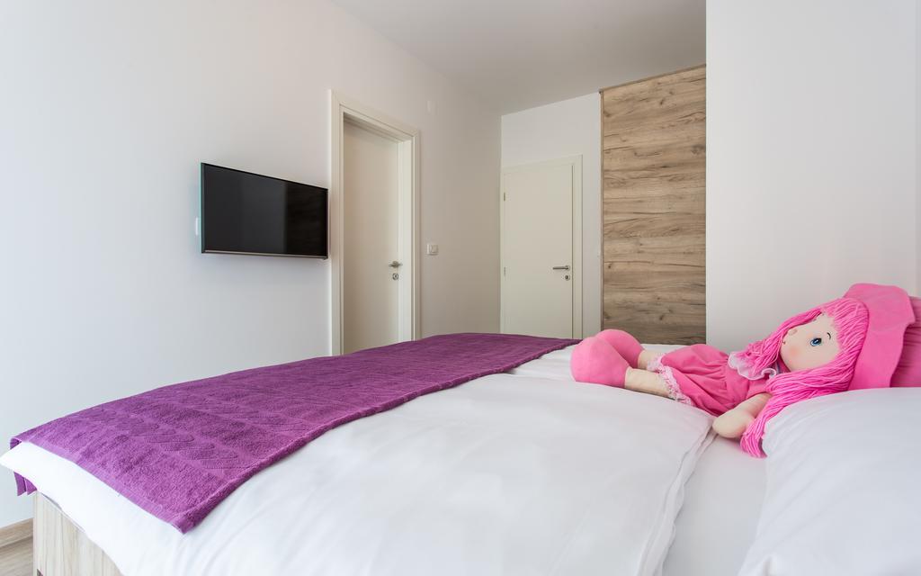 Apartments Viktorija Baška Buitenkant foto