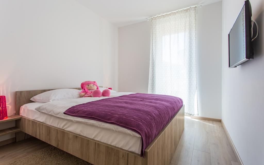 Apartments Viktorija Baška Buitenkant foto