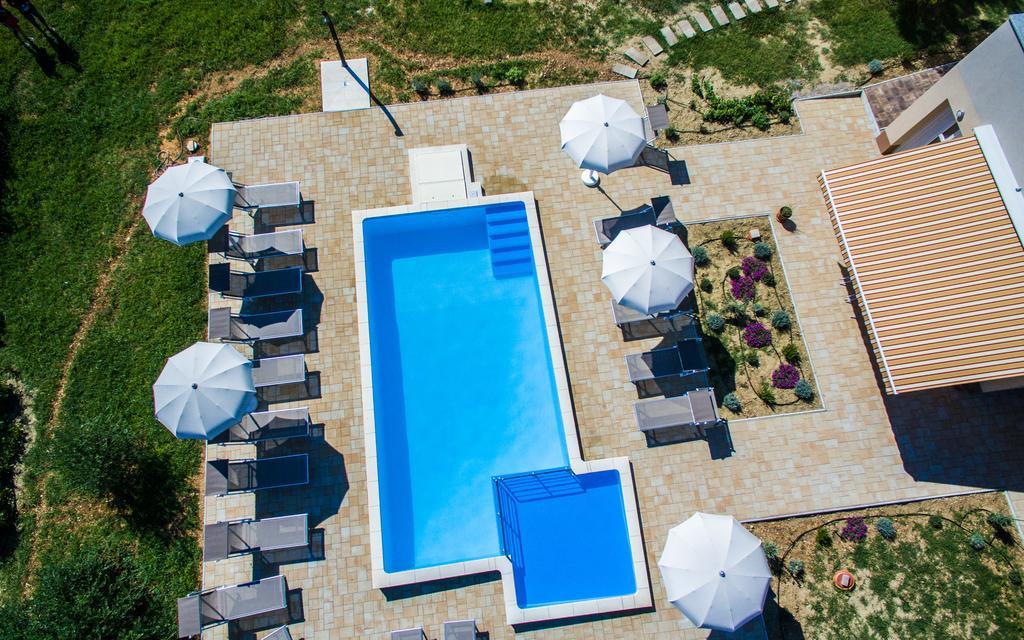 Apartments Viktorija Baška Buitenkant foto