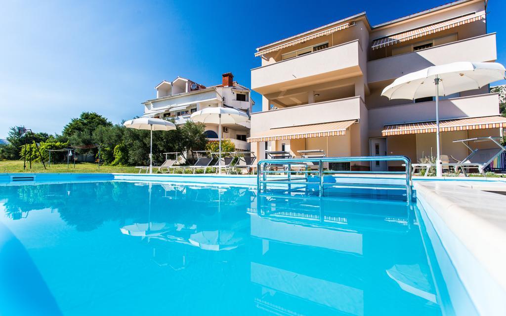 Apartments Viktorija Baška Buitenkant foto